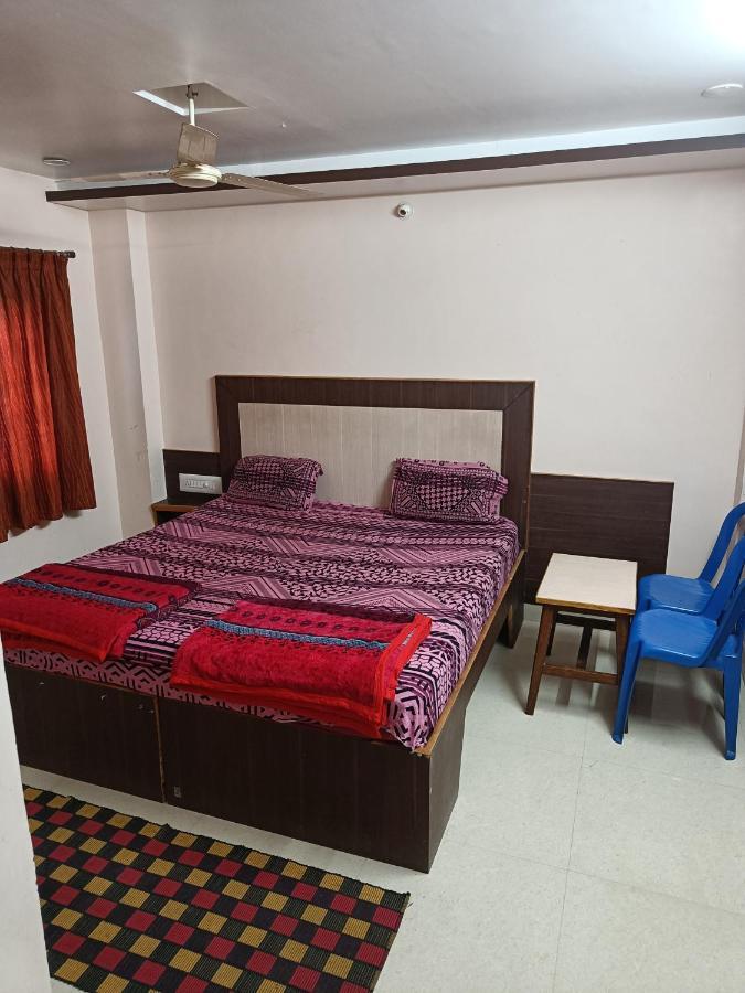 Sri Vishnu Krupa Lodging Belur  Eksteriør billede